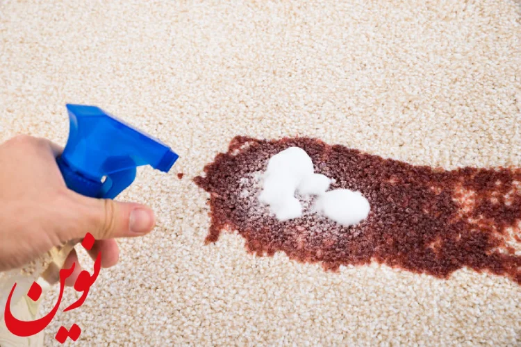 لکه بری شراب از روی فرش با آب گازدار