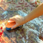 آیا شستشوی زیاد باعث کاهش عمر فرش می‌شود؟